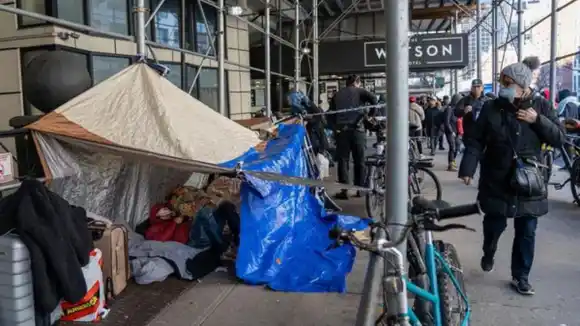 De Texas a Nueva York: así un grupo de migrantes venezolanos terminó pasando frío en la calle