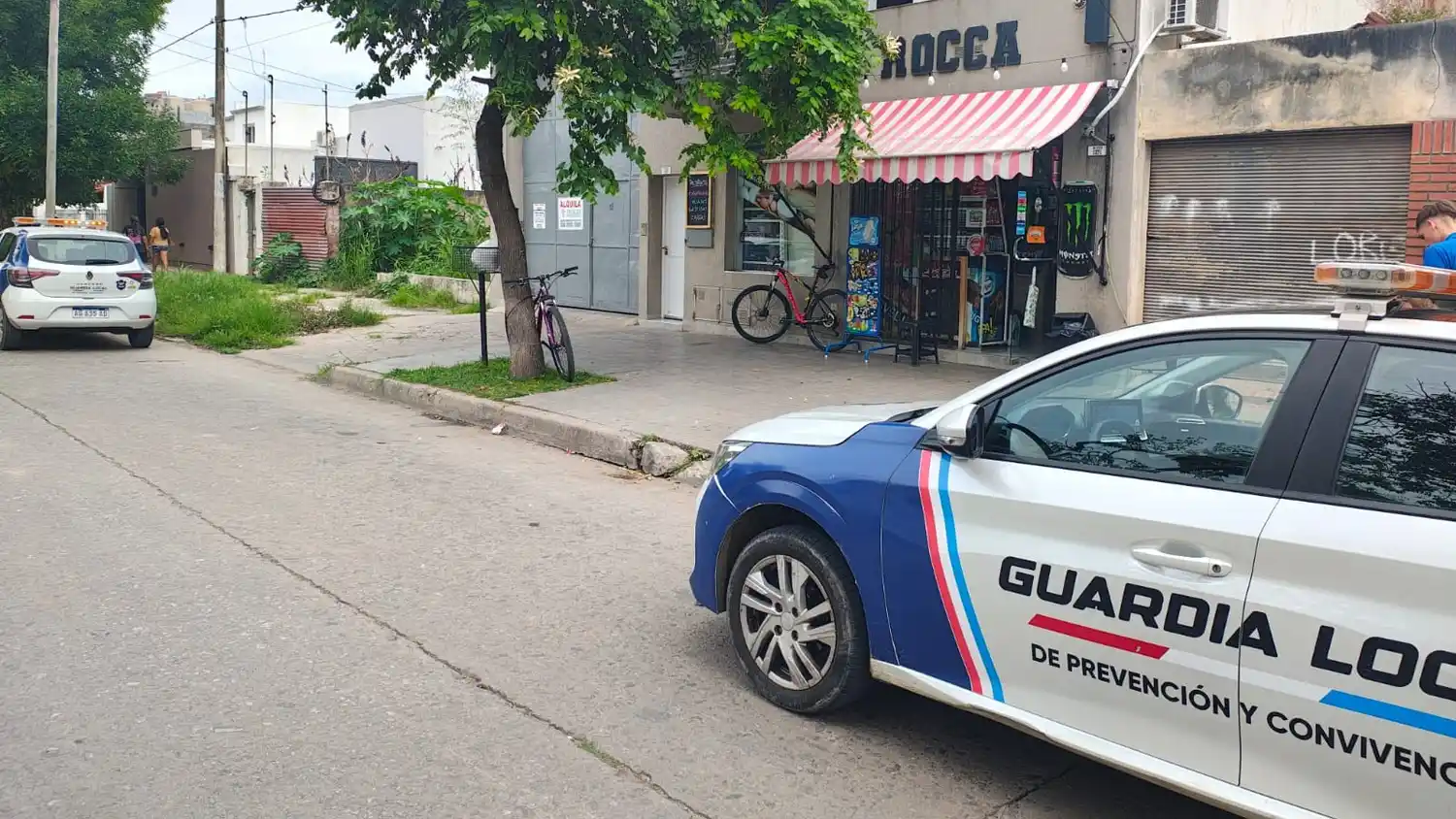 Un hombre fue detenido por robo y amenazas en una proveeduría de Bv. Roca