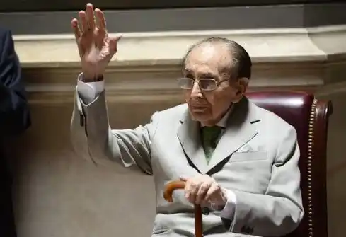 Después de 32 años, Carlos Fayt se despidió de la Corte