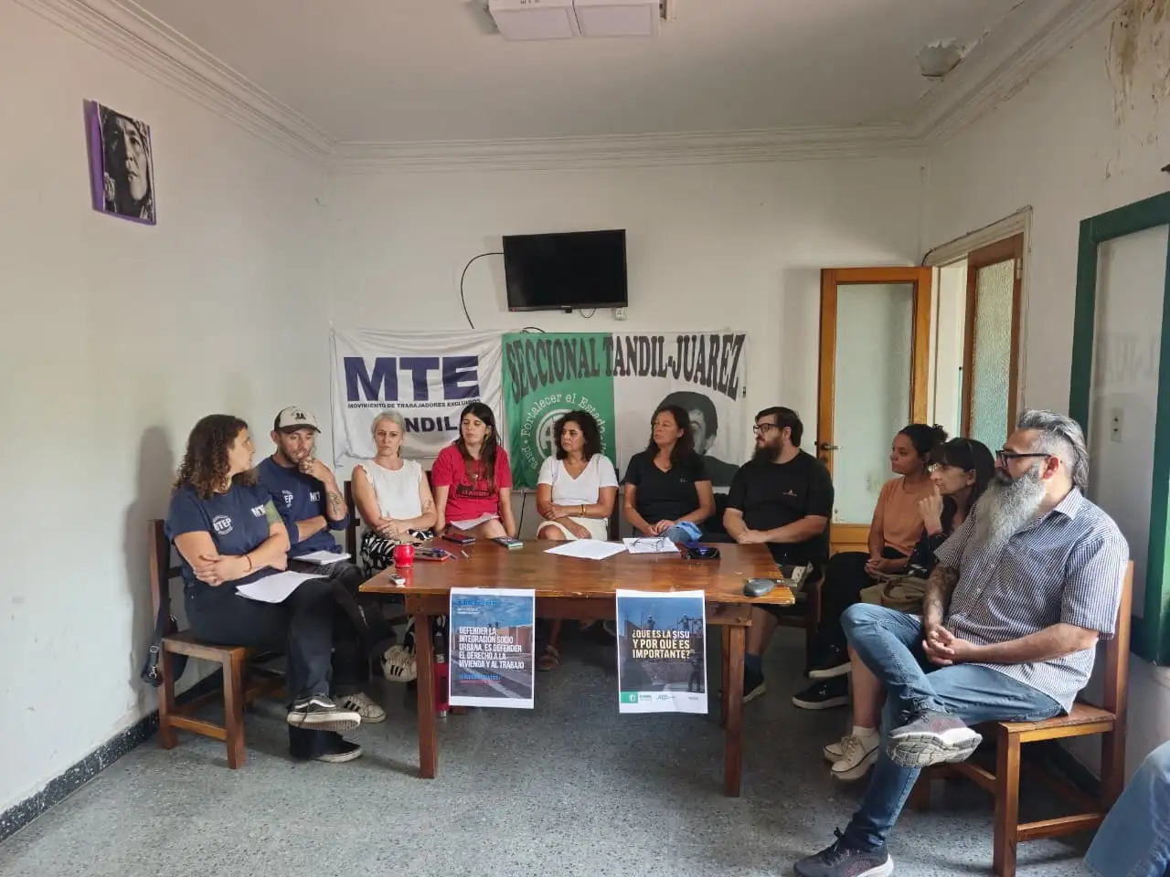 Los gremios y organismos participantes brindaron hoy una conferencia de prensa.