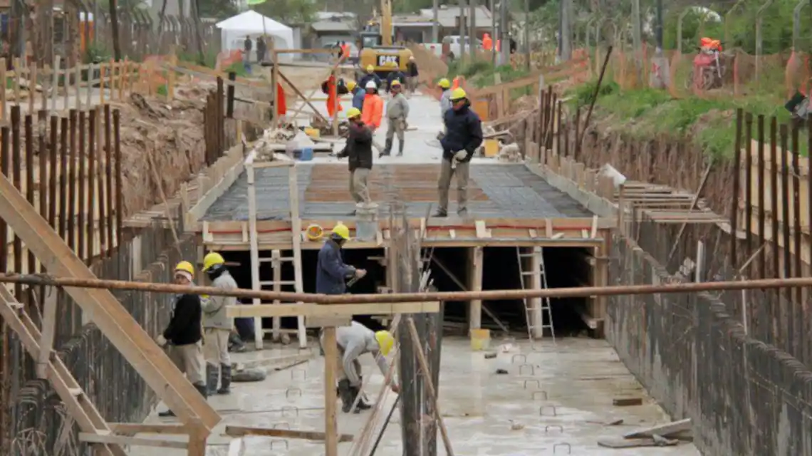 Finaliza la construcción del desagüe Larrea