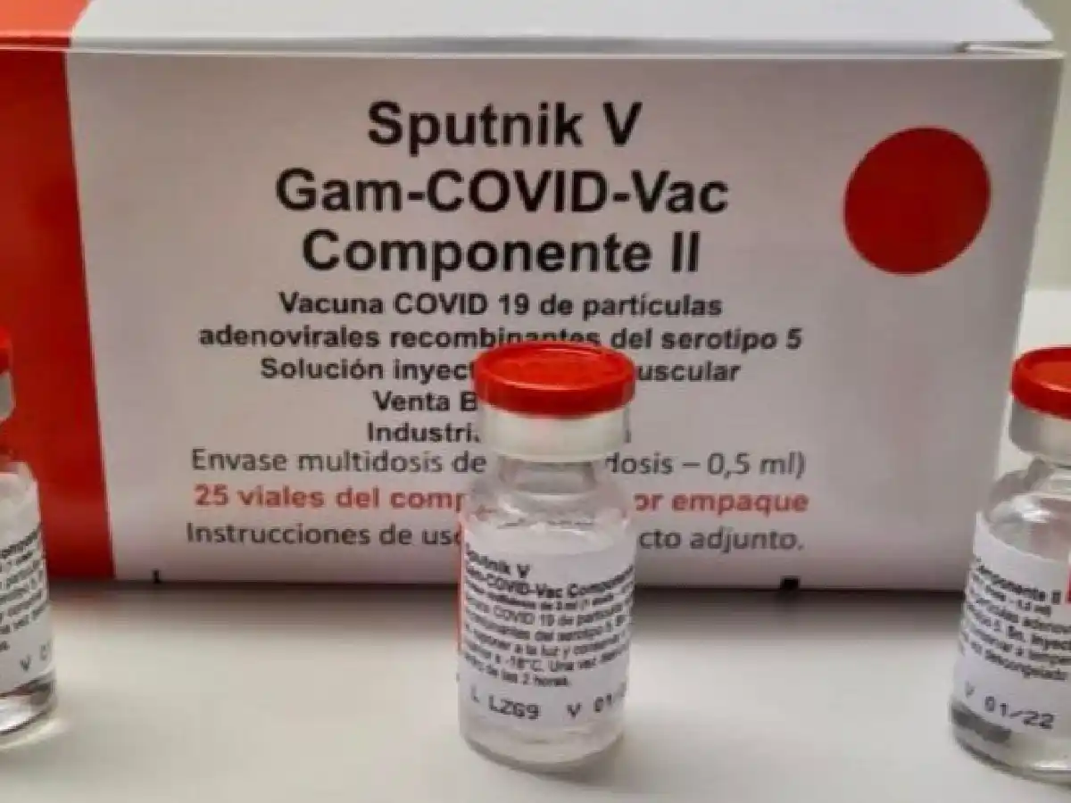 Llegaron 500 litros de componente 2 para más de 750 mil vacunas Sputnik