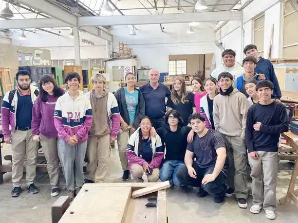 Finalizó el curso de armado de muebles con tableros para alumnos de la Escuela Técnica Nº1