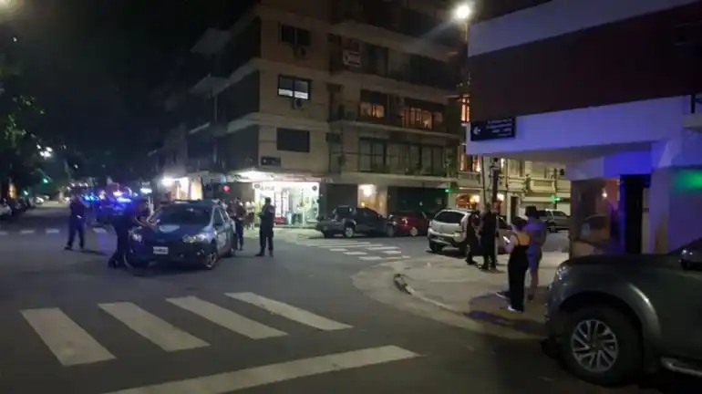 Casi 20 disparos y dos detenidos tras un robo y tiroteo ocurrido en Las Cañitas