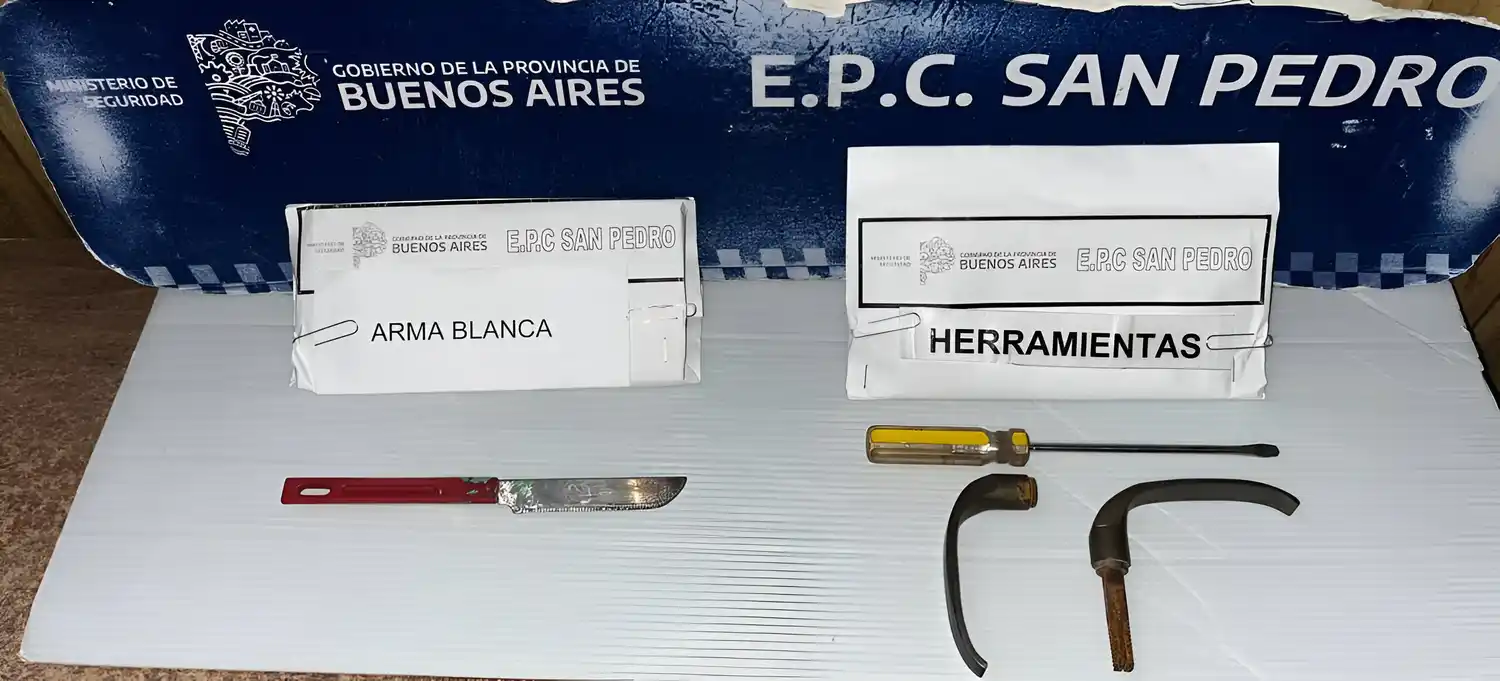 Los elementos secuestrados en poder del aprehendido.