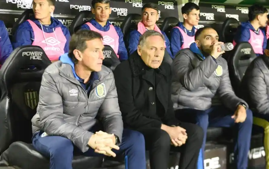 Tras la dura derrota, Russo señaló: “No solo a Central le cuesta de visitante, aunque me frustra no encontrar lo que nos falta”