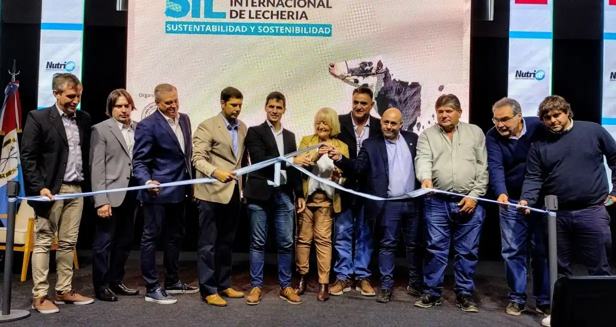 Participaron el Director de Lechería de Santa Fe, Carlos De Lorenzi, y su homólogo nacional, Sebastián Alconada, máxima autoridad del sector en Argentina. Foto: Campolitoral