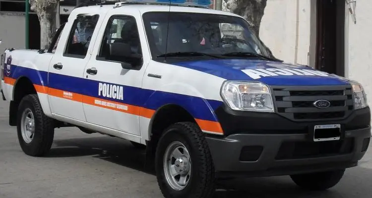 Detuvieron a un delincuente en el interior de una casa