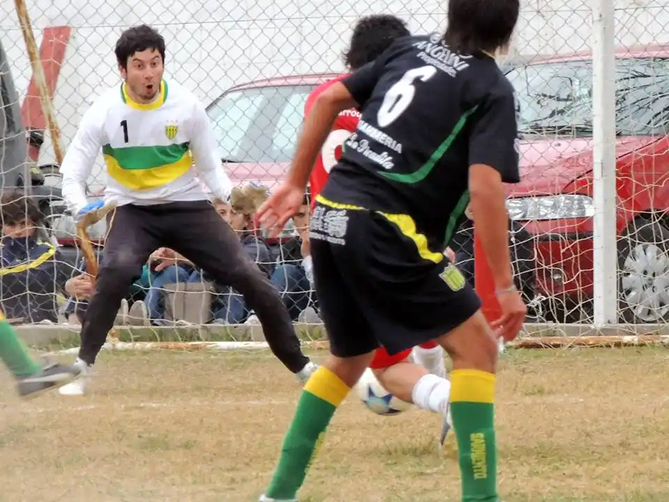 Avilés cada vez más cerca de Juventud Unida