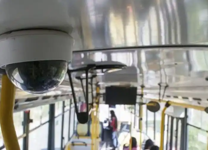 Se promulgó la ley que obliga a instalar cámaras en colectivos