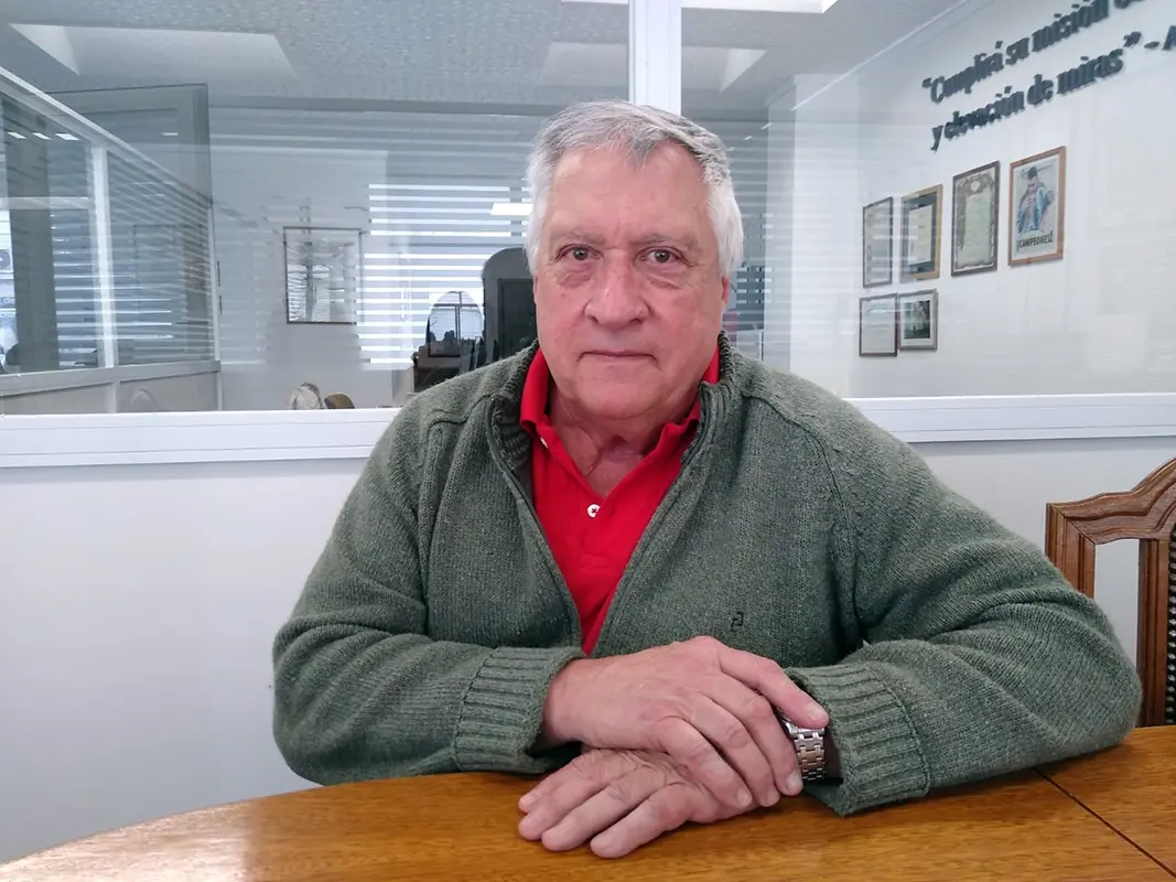 “Todo el peso de la salud está recayendo en el sector público”