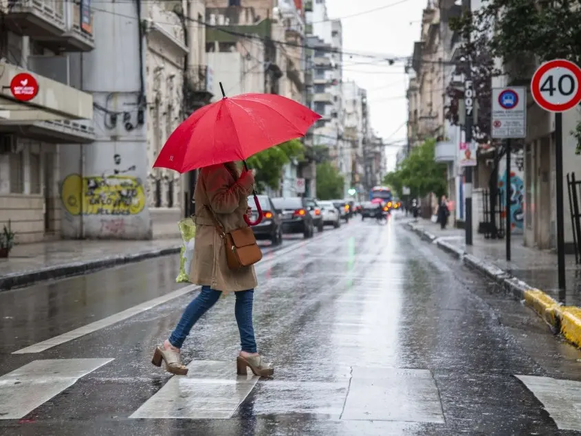 Alertas por tormentas fuertes para la noche del viernes y la madrugada del sábado