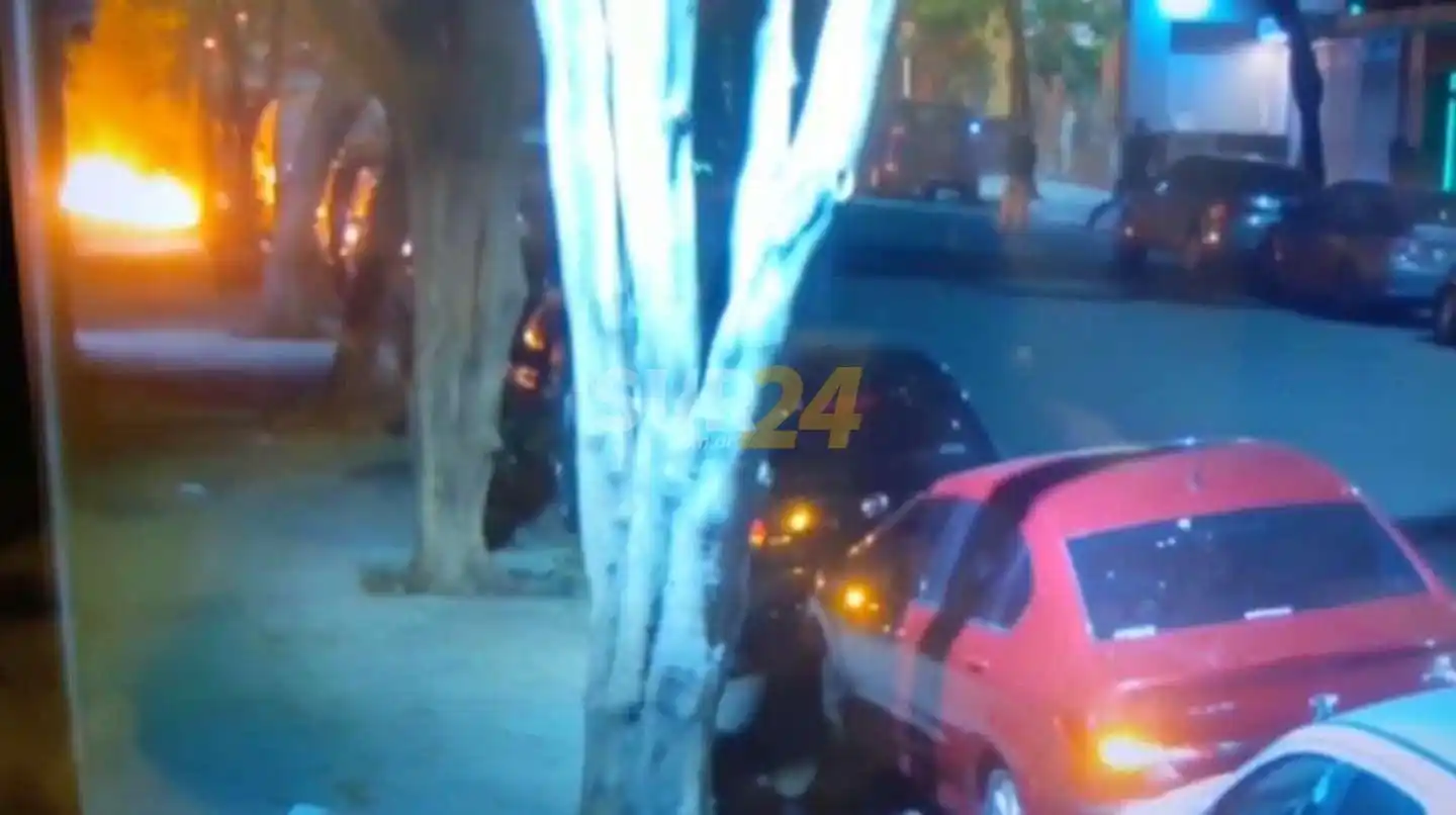 Atacaron con bombas molotov el edificio de Clarín