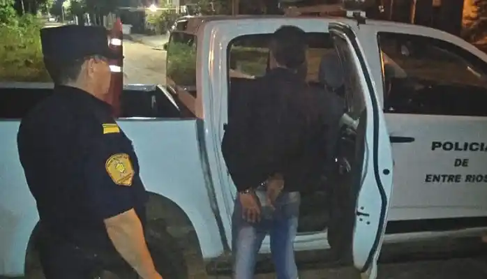 Detienen a un hombre por el robo de una carretilla: tiene antecedentes