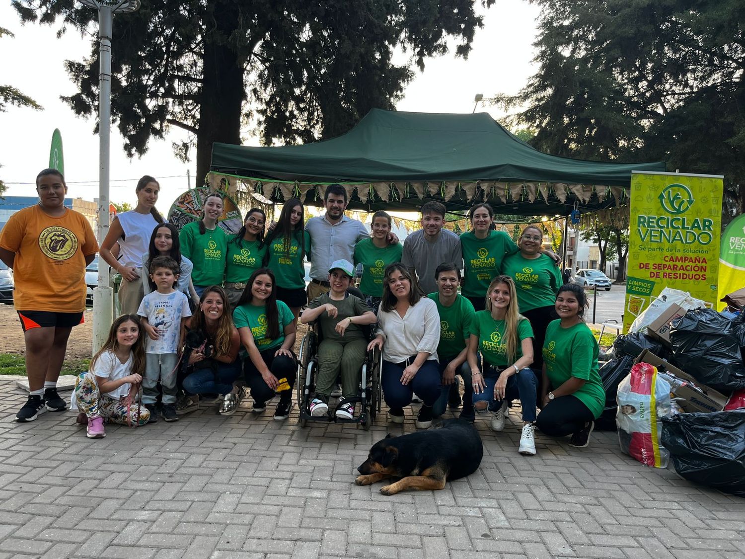 Gran respuesta de los vecinos a la jornada de canje de reciclables por ecotachos