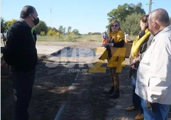 Murphy: al fin pusieron manos a la obra en el paso a nivel de la ruta 33