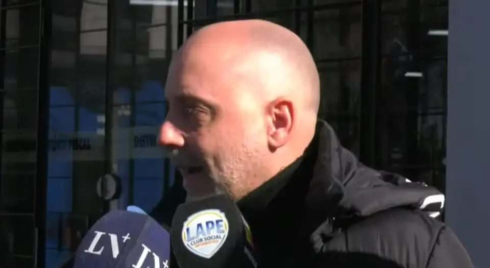 José María Muscari declarando ante los medios.