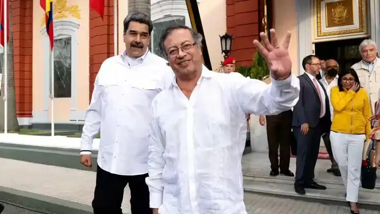 Nicolás Maduro y Gustavo Petro