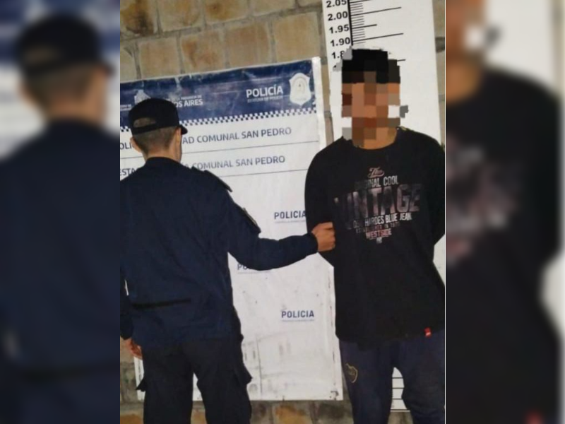 El aprehendido fue interceptado en 3 de Febrero y Rivadavia.