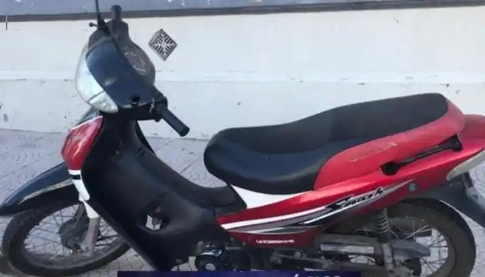 Andaba en una moto robada y fue detenido