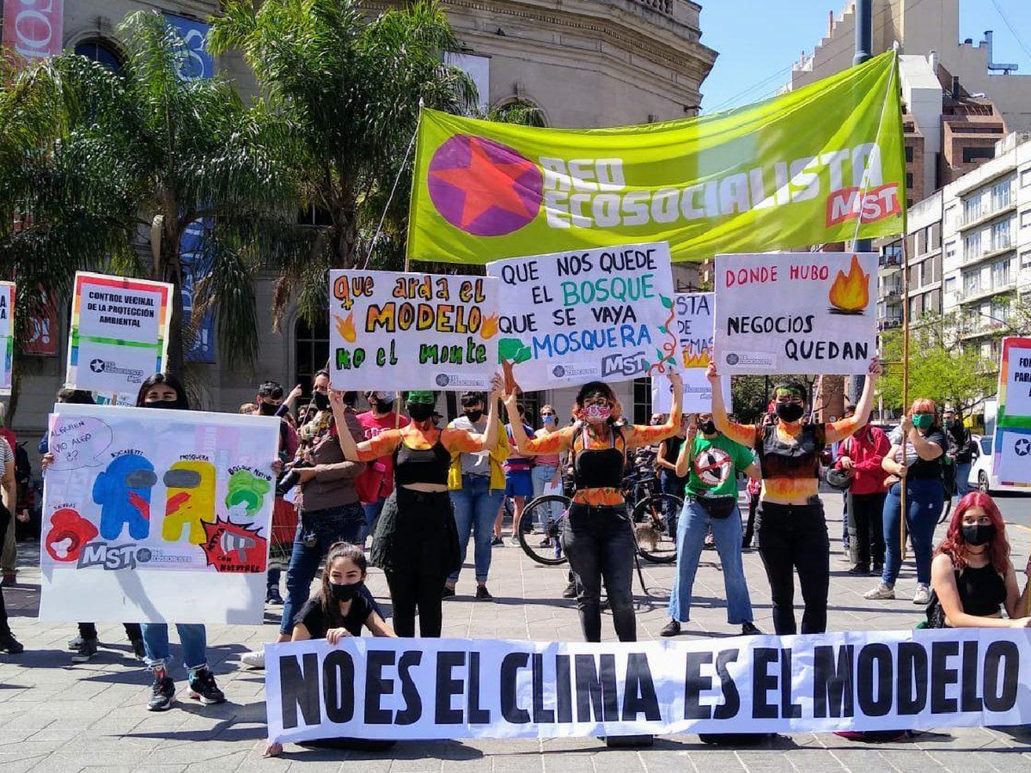 Marchas en Córdoba en defensa de bosque nativo y la emergencia ambiental