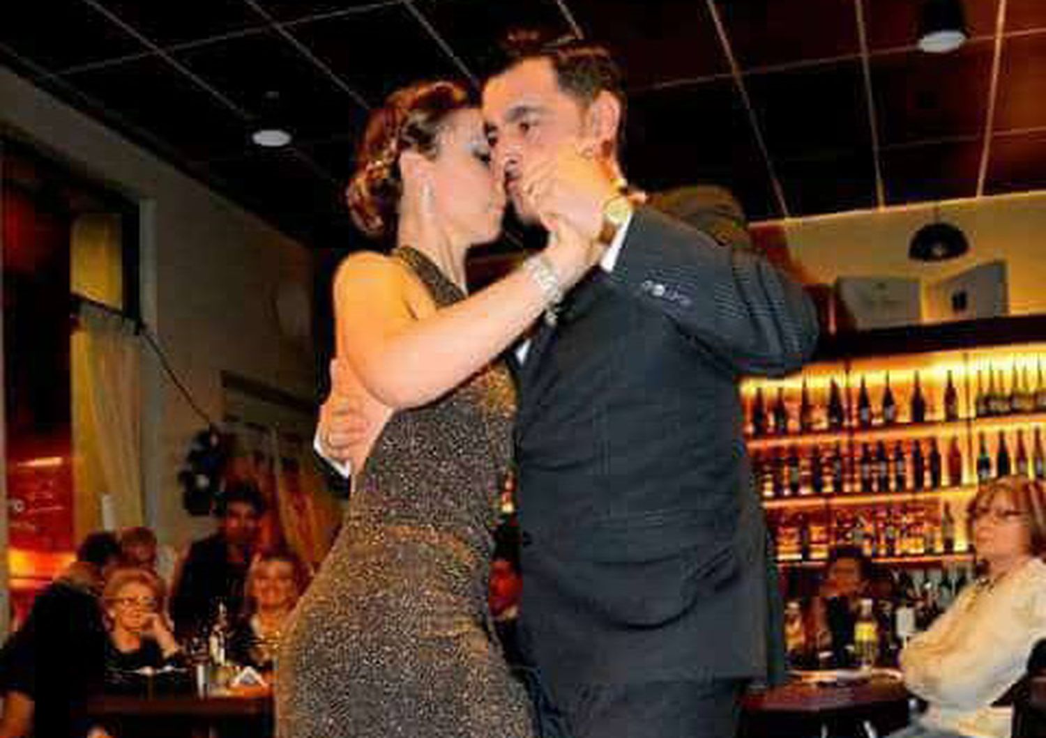 Show artístico musical con la actuación de Jorge Vázquez