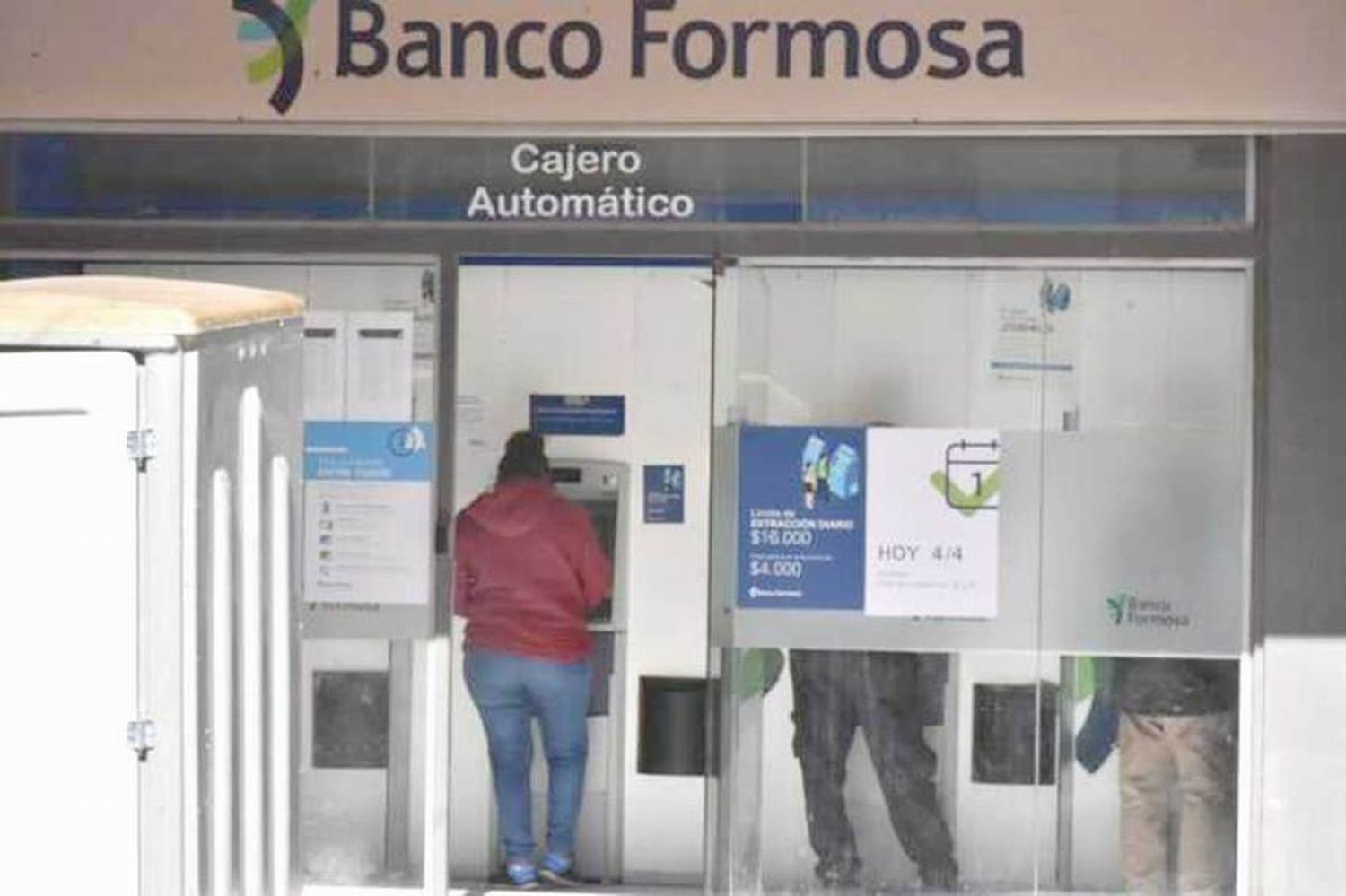 Ayer comenzó el pago del bono y aguinaldo para 
jubilados de la administración pública provincial