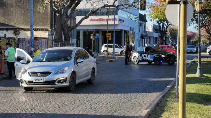 accidente de transito choque bv lehmann auto moto ambulancia sies 107 policia patrullero gur - 1