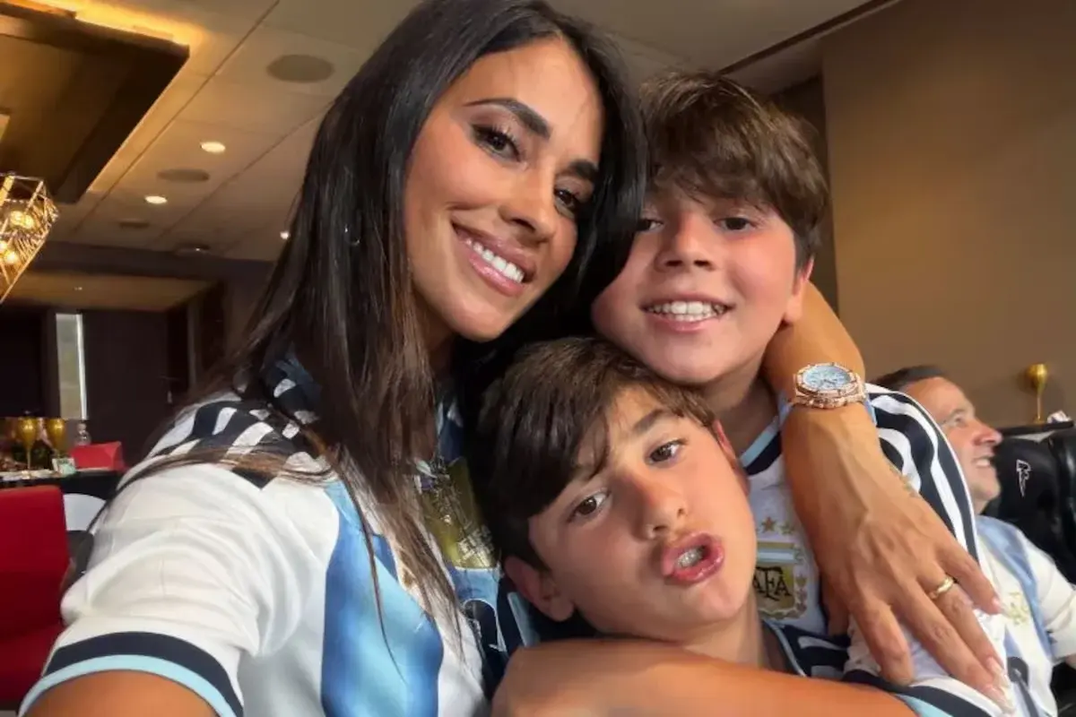 El reloj de lujo con diamantes que lució Antonela Roccuzzo en el Mundial: cuánto cuesta