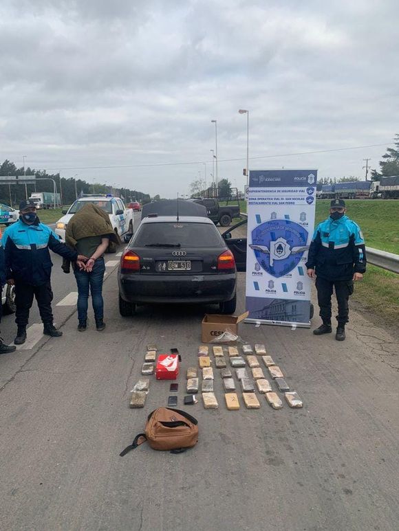 Incautaron casi 20 kilos de marihuana en la ruta 9: investigan una red que traslada drogas desde Rosario