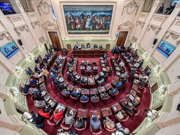 La Convención Reformadora realizó modificaciones a su reglamento interno para regular los dictámenes en las comisiones