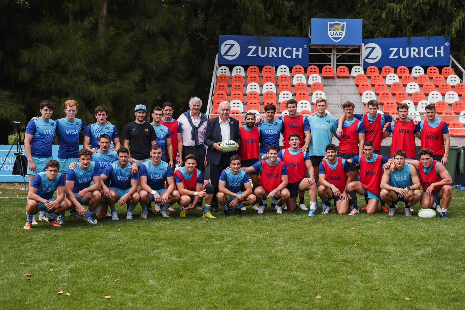 Beaumont, titular de World Rugby, visitó Casa Pumas