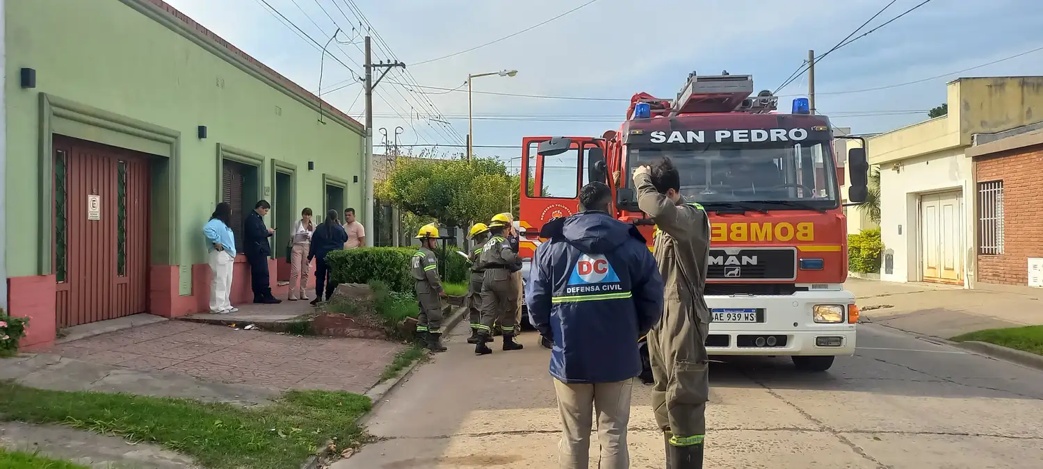 pavón 480  persona sin vida bomberos ambulancia científica