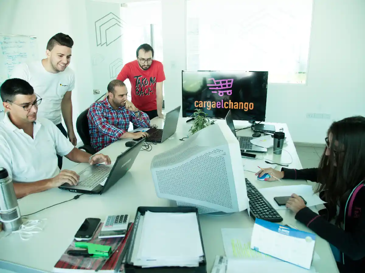  Desde una app para hacer compras hasta una reposera en la incubadora de talentos emprendedores  