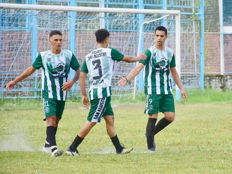 San Agustín abrió el Clasificatorio
con goleada frente a Sol de Mayo