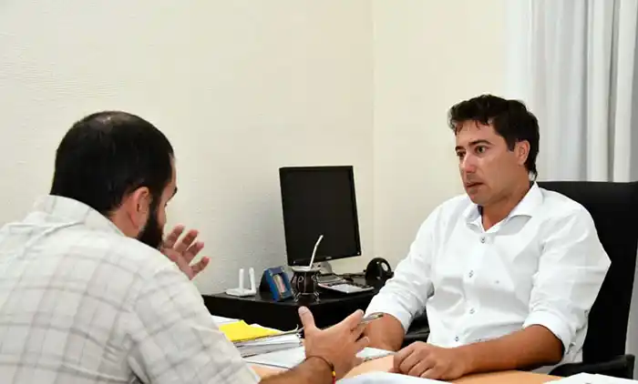 Empleo joven e inclusión, temas de una reunión