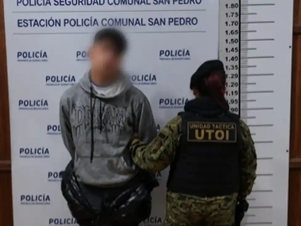 El sujeto fue trasladado a la Comisaría.