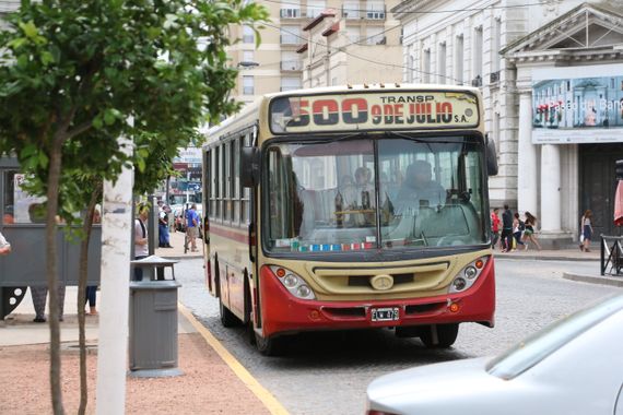La Cámara de Transporte celebró la implementación de la SUBE pero "con el mismo tratamiento que en el AMBA"