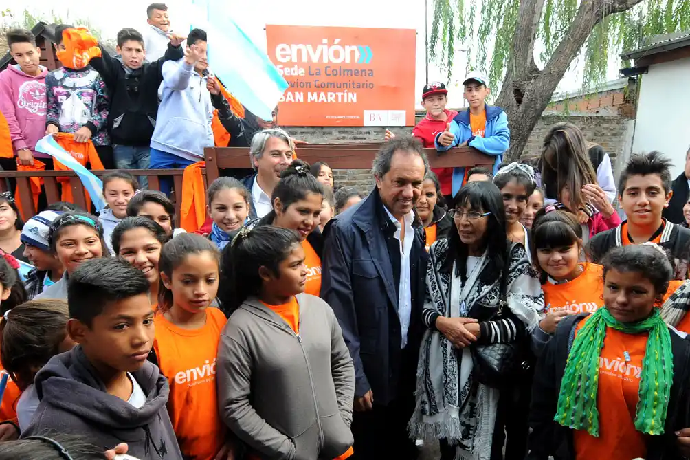 Scioli instó a que los jóvenes sean "los grandes protagonistas"
