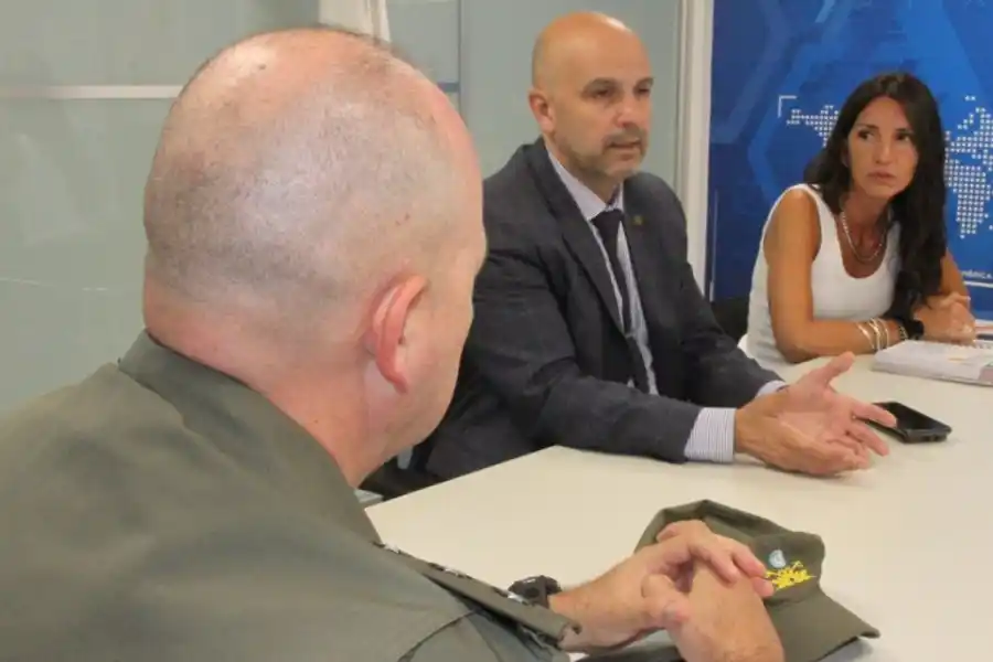 Brilloni se reunió con representantes de la municipalidad de Rosario y las Fuerzas Federales