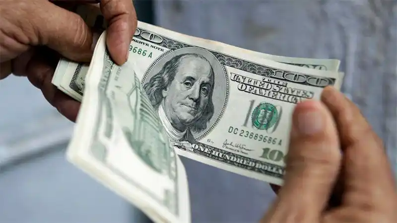 Banco Central estableció restricciones para el dólar