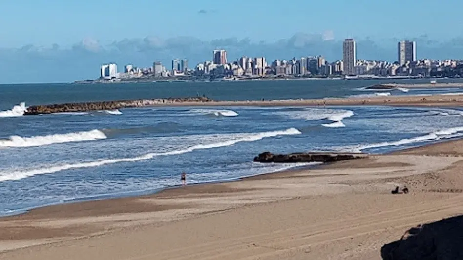 Tiempo nublado, con aire cálido y húmedo, con algunas horas de sol