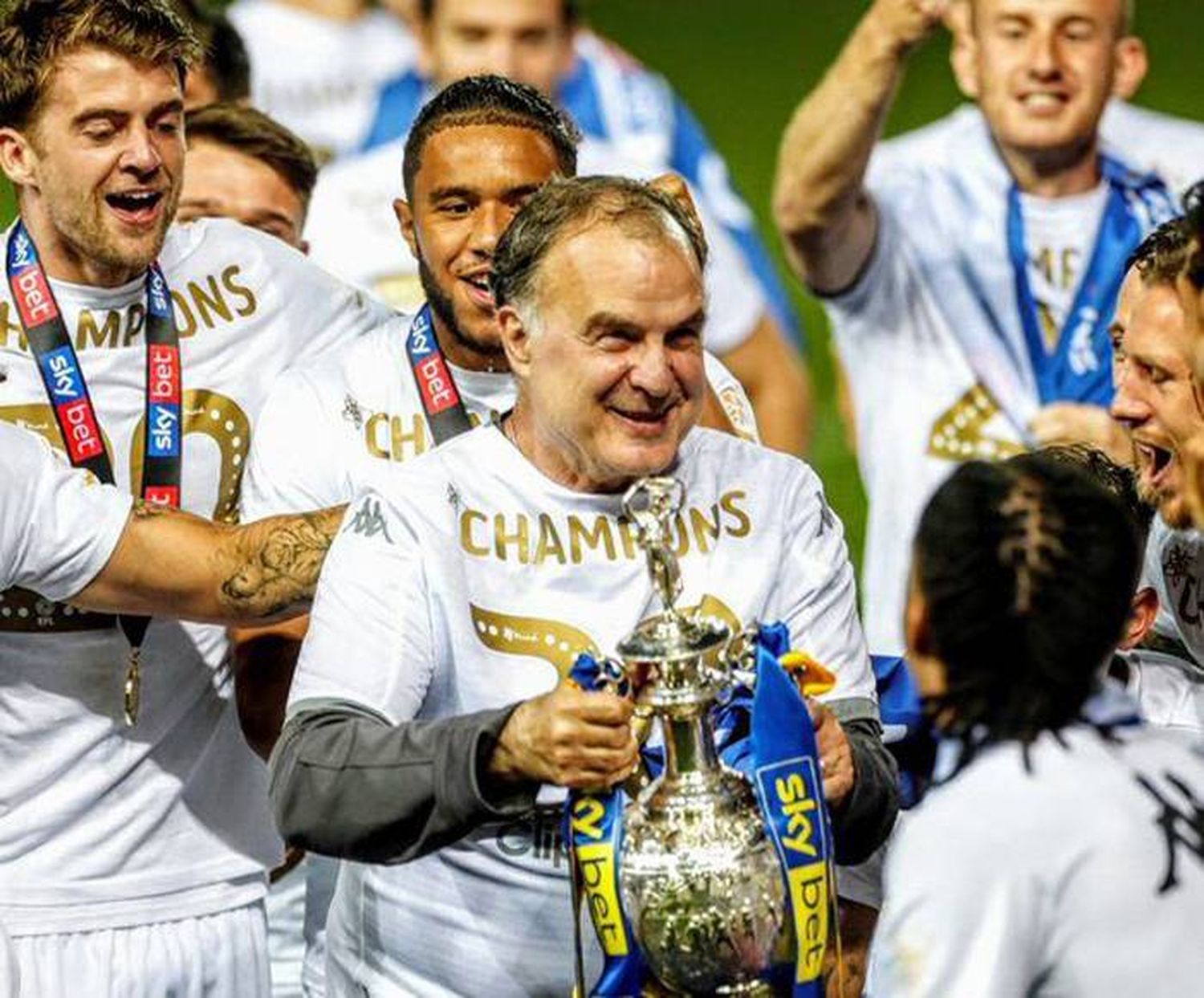 Bielsa histórico: los impresionantes récords que logró en el Leeds United