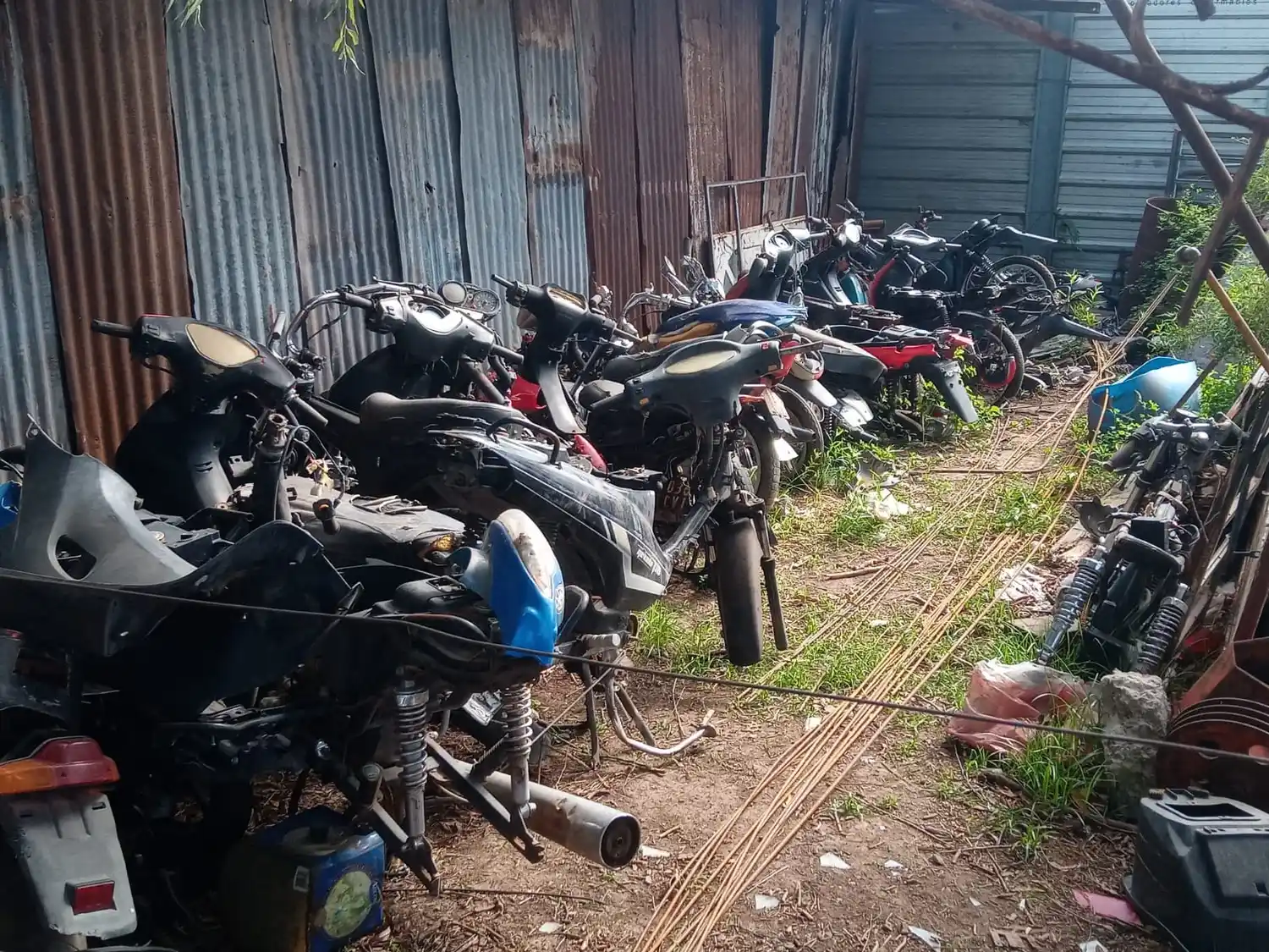 desarmadero compactación de motos