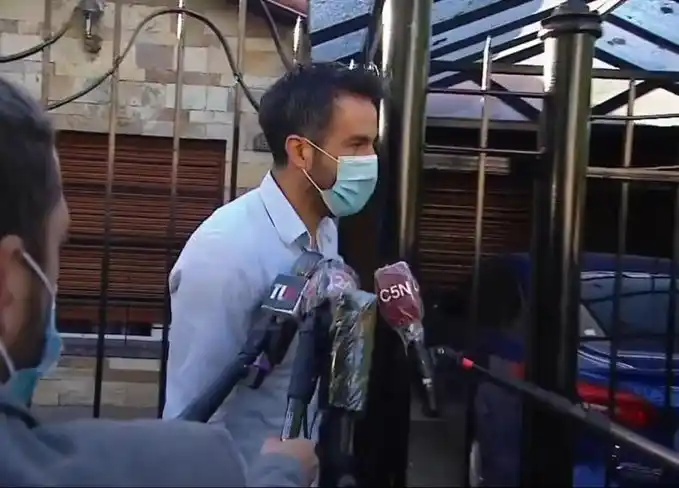 La muerte de Diego Maradona: Tras el allanamiento, Leopoldo Luque se presenta en la fiscalía de San Isidro