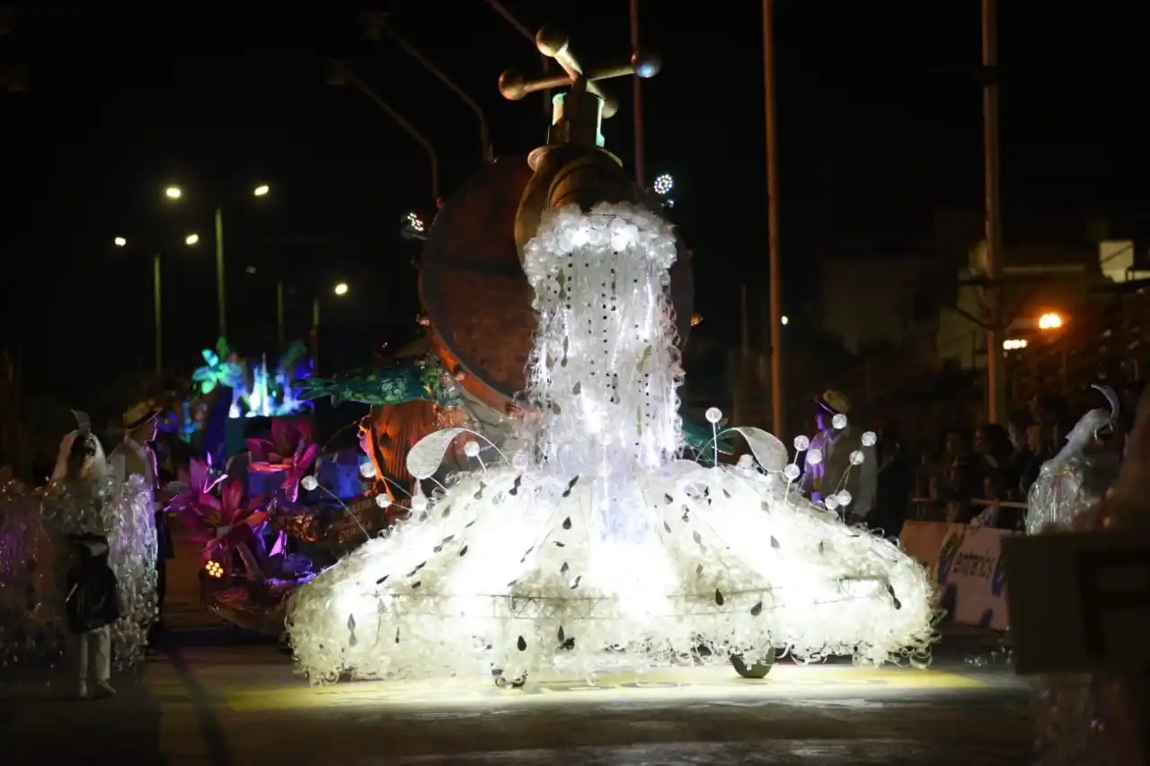 Revelaron los colegios ganadores del Desfile de Carrozas Estudiantiles