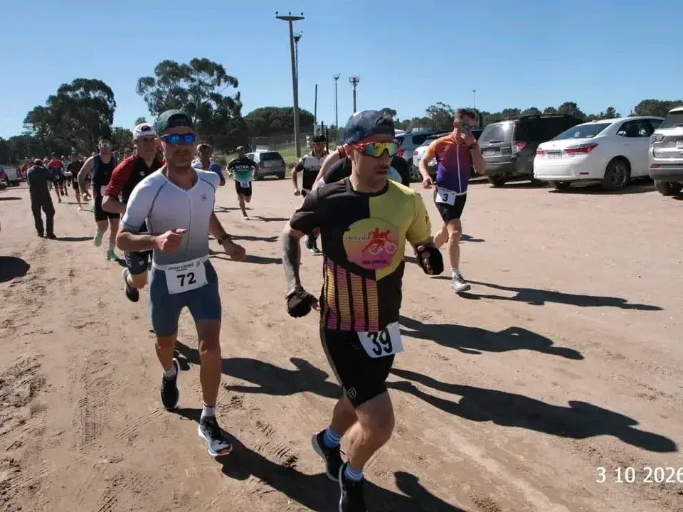 Pedro Espinosa se consagró en su categoría del Campeonato del Sur de duatlón