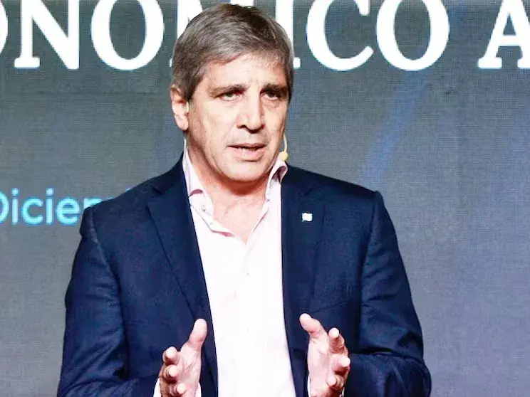El Gobierno consiguió otros USD 200 millones para pagar la deuda y renovó todos los vencimientos en pesos