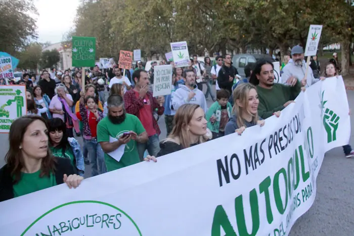 “No más presos por plantar”