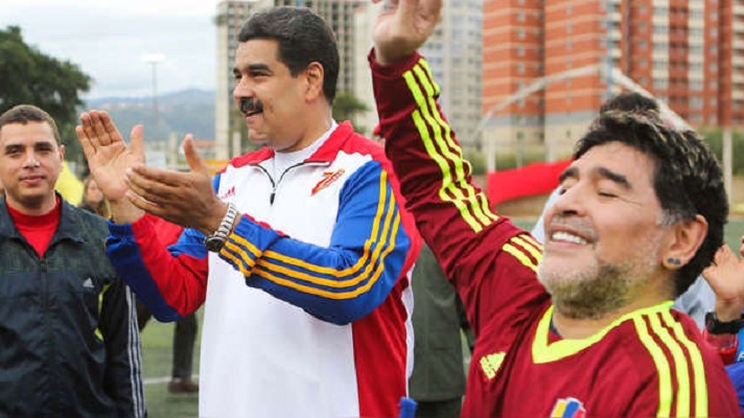 NEGOCIOS CON EL CHAVISMO: el origen de gran parte de la riqueza de Maradona, según Armando.Info